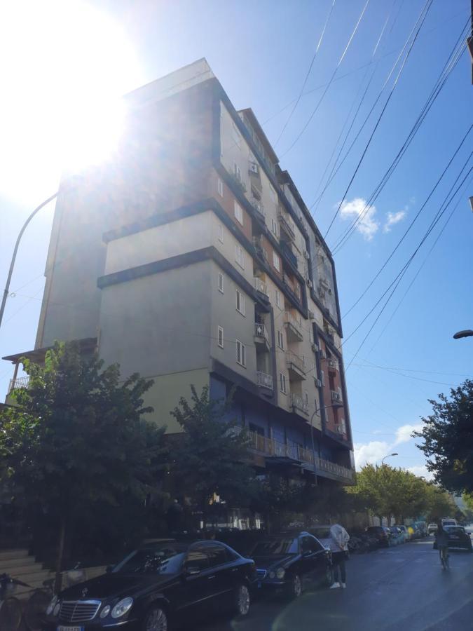 Sleepin Shkoder Apartment Екстериор снимка