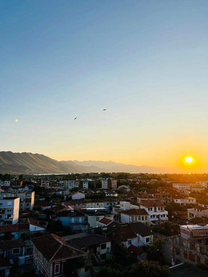 Sleepin Shkoder Apartment Екстериор снимка